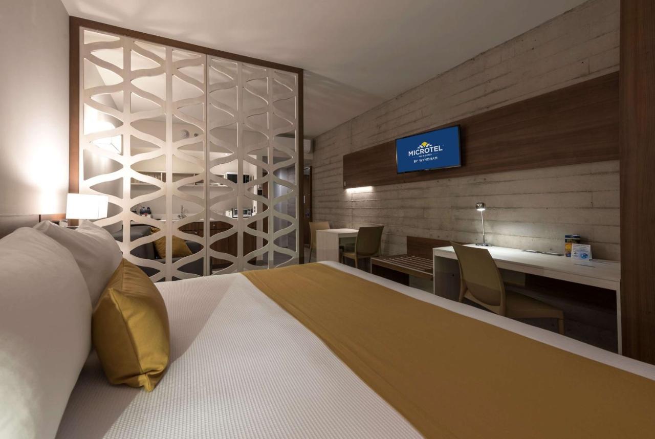 Microtel Inn & Suites By Wyndham Guadalajara Sur Palomar Exteriér fotografie